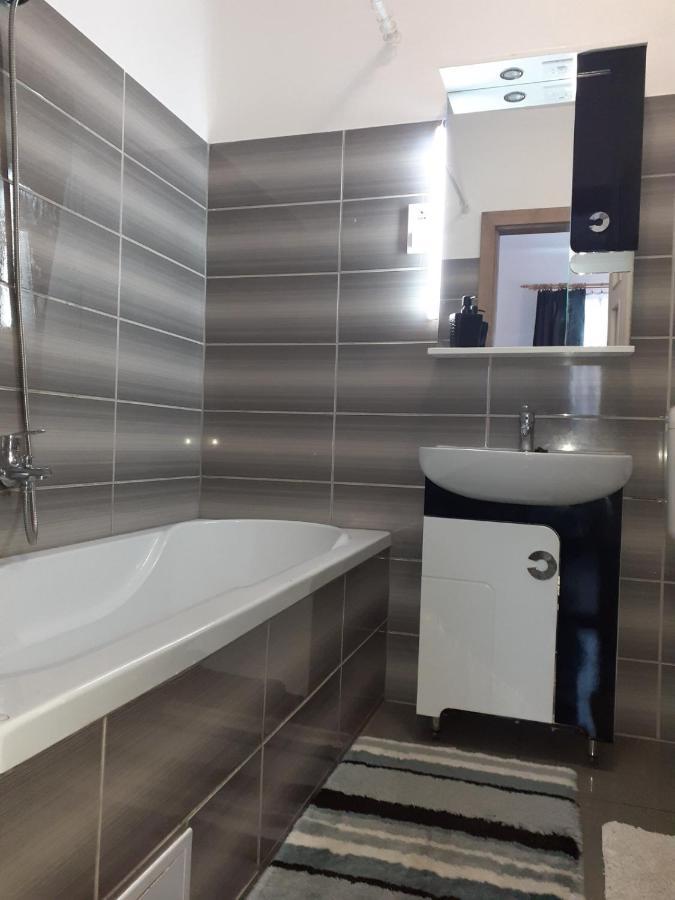 Oazis Apartman Sarospatak Bagian luar foto
