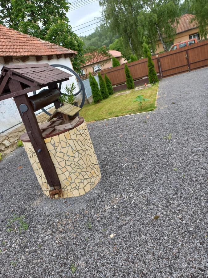 Oazis Apartman Sarospatak Bagian luar foto
