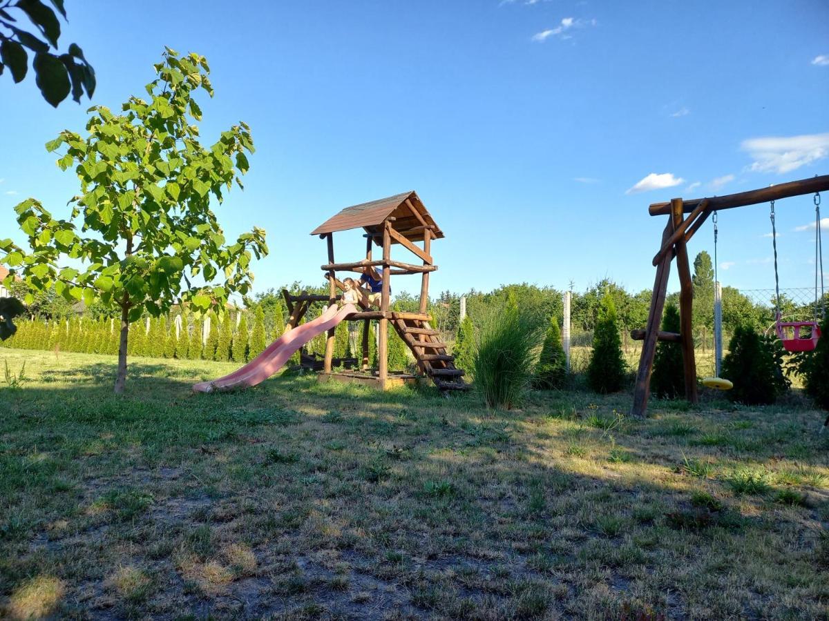 Oazis Apartman Sarospatak Bagian luar foto